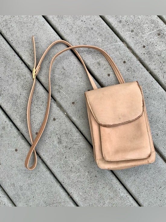 Handbags - Vintage 90s Tan Leather Crossbody Bag | Tignanello Rectangular Purse